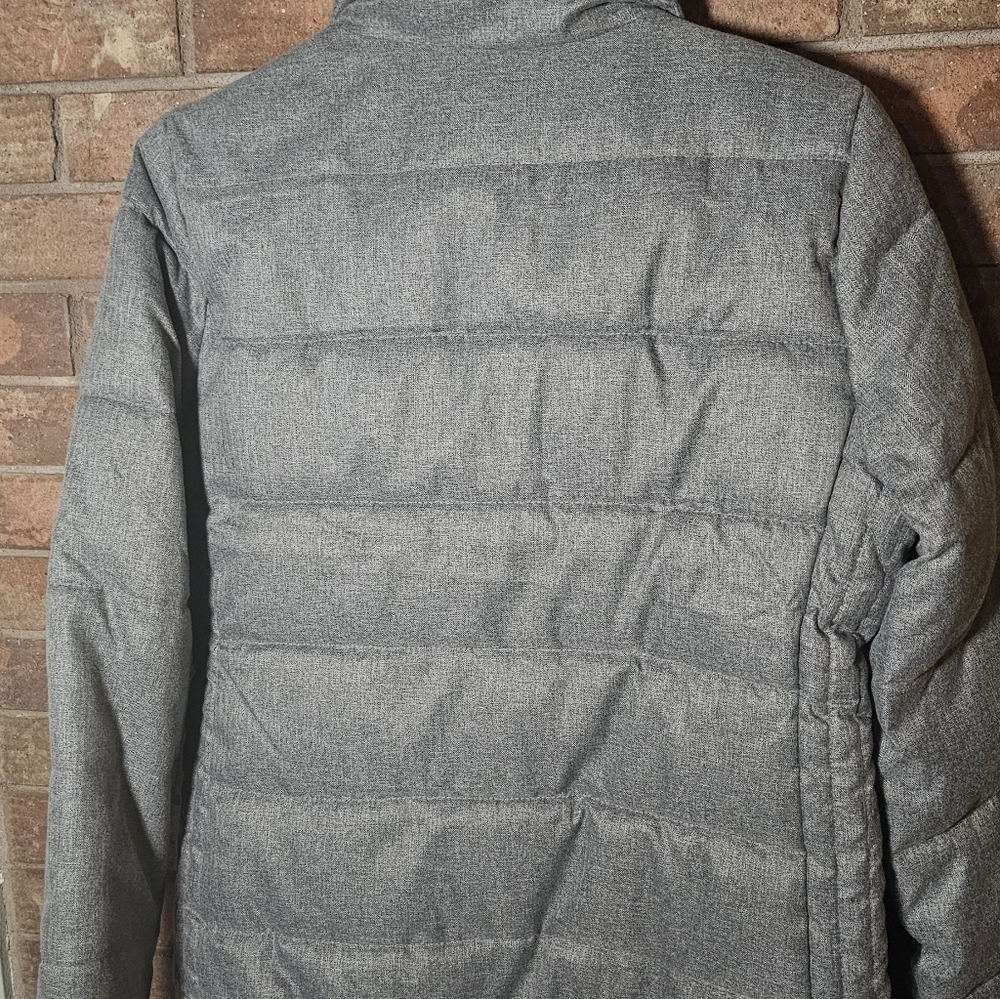 Old Navy Women’s Gray Puffer Jacket – Size Small - Picture 3 of 3
